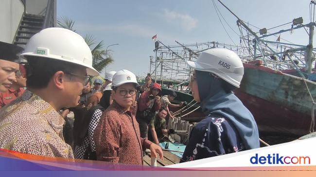 Pramono Cek Proyek Tanggul Rob di Muara Angke, Target Rampung Desember