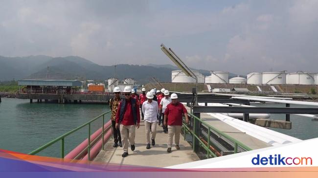 Momen Jaksa Sita Kilang Minyak Milik Anak Riza Chalid