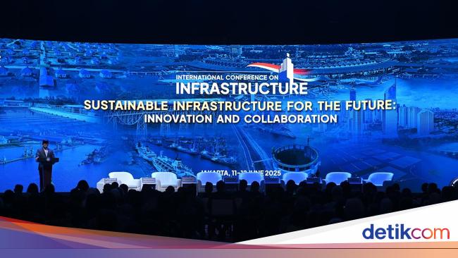 Menlu: Infrastruktur Harus Seimbang dengan Pelestarian Lingkungan