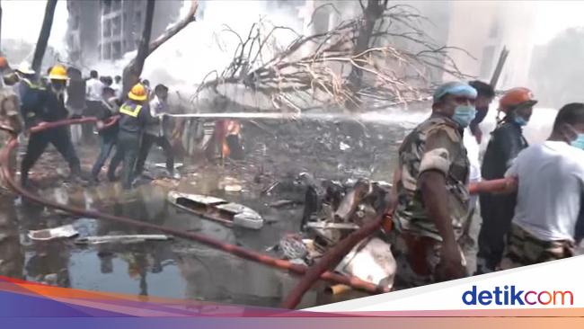 Pesawat Air India Jatuh, Duka Cita Netizen untuk Para Korban
