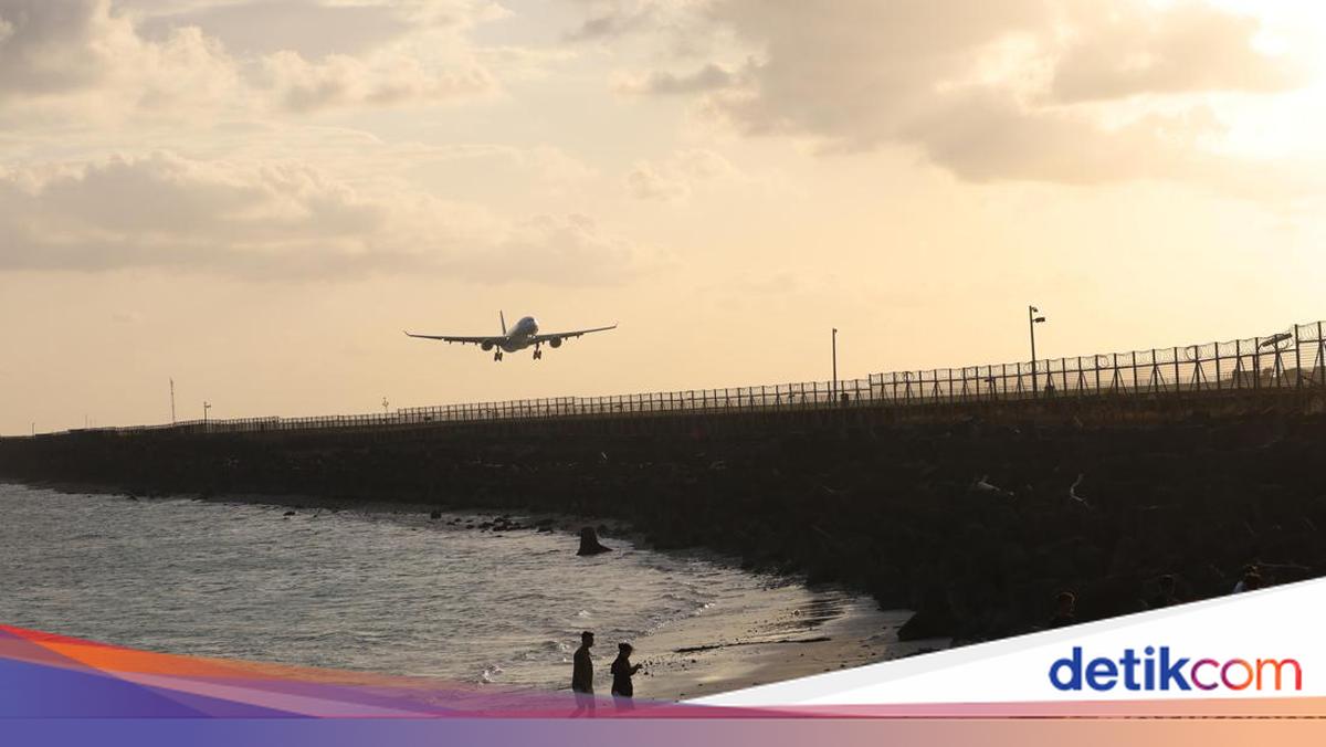 Tarif Tiket Pesawat Libur Natal &amp; Tahun Baru Turun, Cek Jadwalnya!