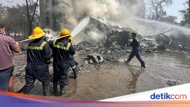 Pesawat Air India Angkut 242 Orang Jatuh, Apa Saja yang Diketahui?