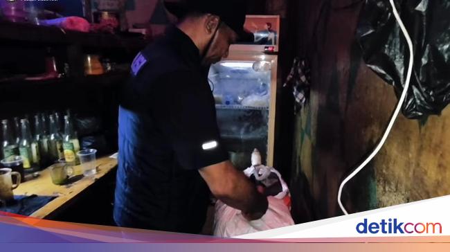 Polisi Gerebek Warung Jual Miras Ilegal di Bogor, Sita 2 Jerigen Ciu