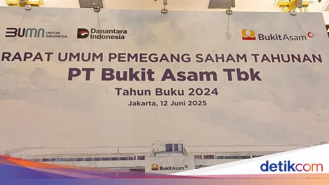 Nasib Buruk Hantam Batu Bara, Yakin Mau Beli PTBA?