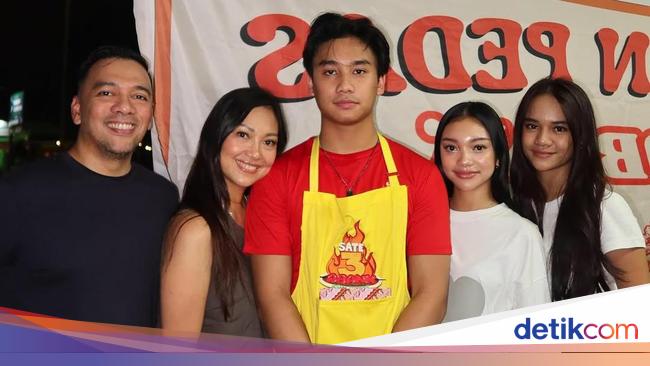 Kegigihan Anak Nola B3 Jual Sate di Pinggir Jalan Tanpa Modal Orang Tua