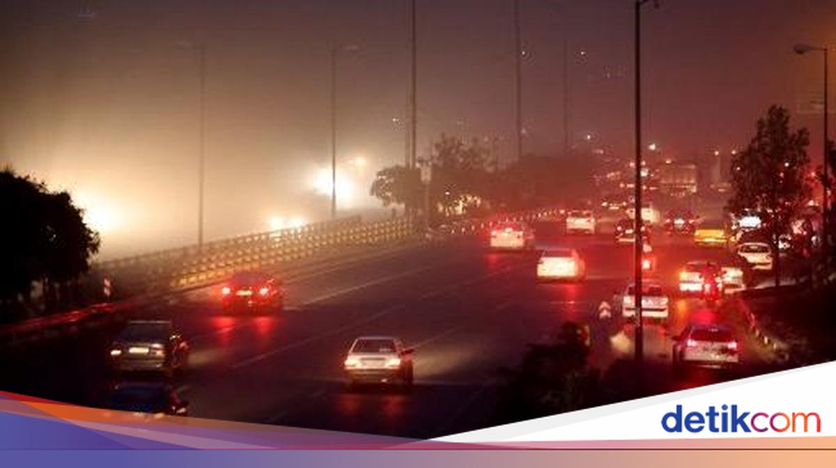 Bandara Mehrabad Teheran Terbakar Akibat Serangan Udara Israel yang Masif