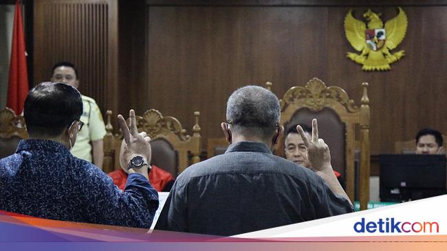 Dua Hakim Ronald Tannur Jadi Saksi Eks Ketua PN Surabaya