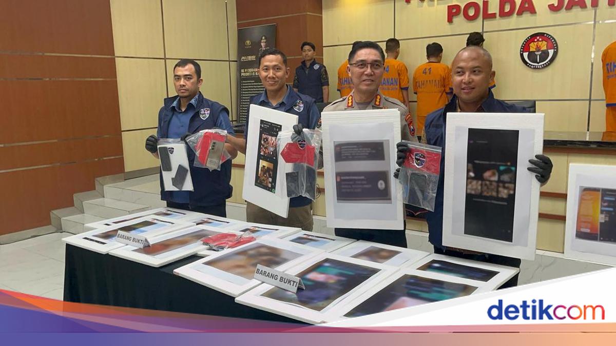 Polisi Duga Ada Kemungkinan Anggota Grup Gay dari Luar Jatim