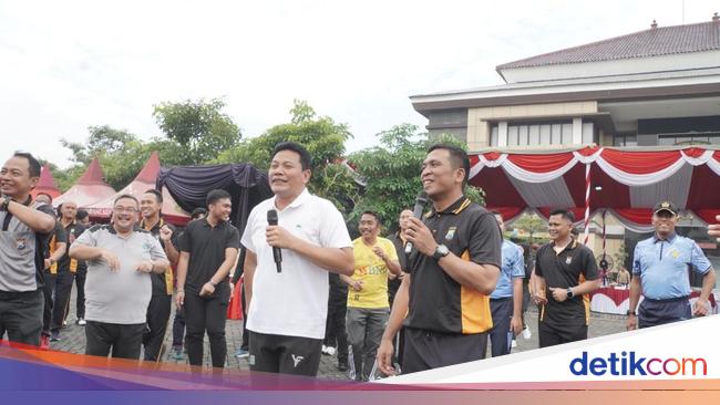 Polresta Sidoarjo Olahraga Bareng Pemkab Jelang Hari Bhayangkara ke-79
