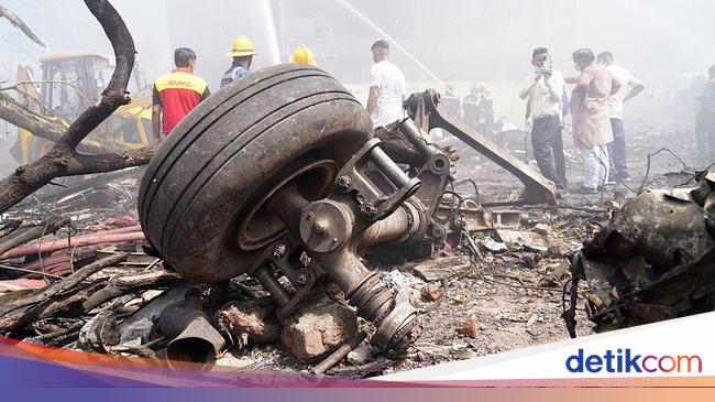 Benda Misterius Terbang dari Air India Sebelum Jatuh Picu Teori Liar