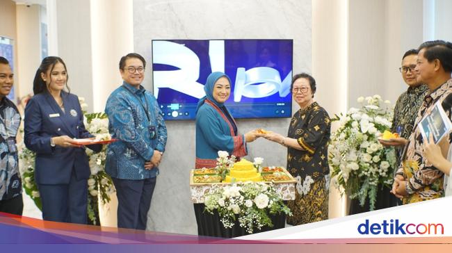 Resmikan Sentra Layanan Prioritas Cirebon, BRI Kini Punya 43 Lokasi Premium