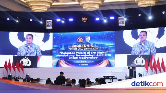 WamenPAN-RB Beberkan Cara Tingkatkan Layanan Korlantas Polri untuk Smart City