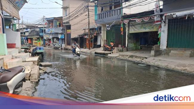 Curahan Hati Warga Muara Angke Waswas Banjir Rob Tiap Hari