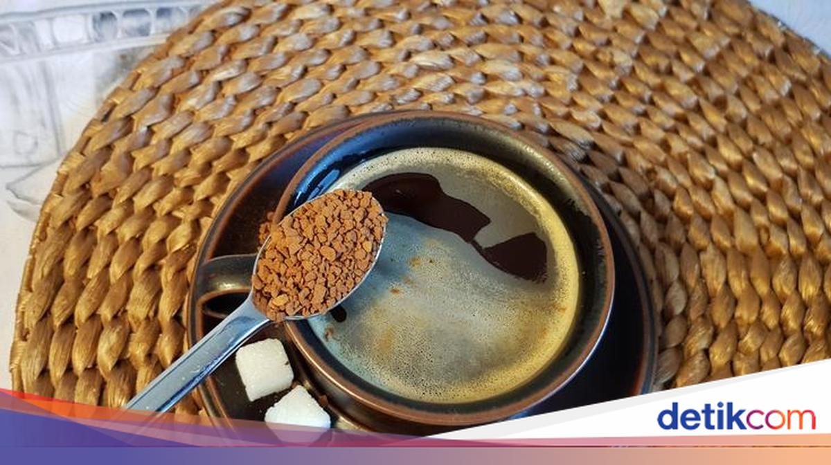 Cuma Diseduh Air Panas, Tapi Tahukah Kamu Proses di Balik Kopi Instan?