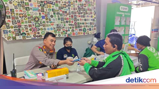 Senangnya Driver Ojol Cek Kesehatan Gratis di Layanan Polres Jakpus