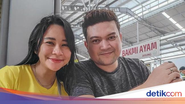 Chikita Meidy Gugat Cerai Suami