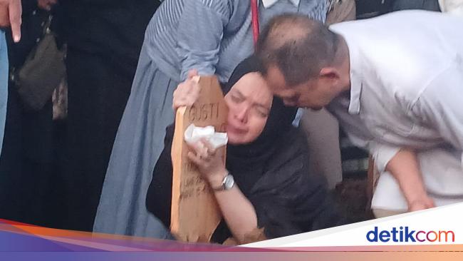 Ibunda Sempat Gak Percaya Gusti Irwan Wibowo Meninggal Dunia