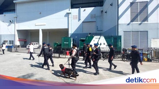 Tim Jibom Sterilisasi ICE BSD, Pastikan Konser Boyband &amp;TEAM Aman