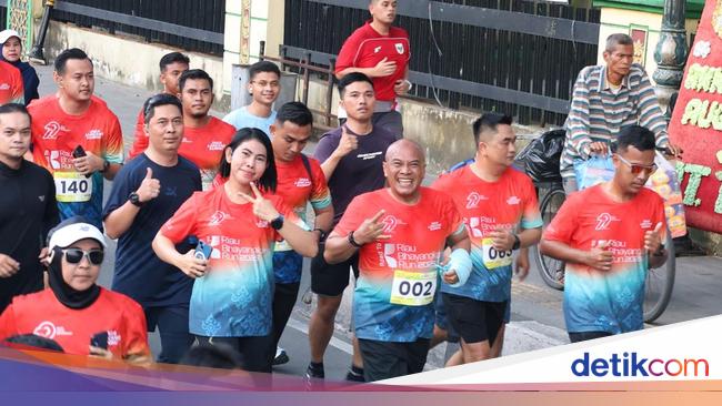 Meriahnya Lari 7,9K Road To Riau Bhayangkara Run: Dari Pekanbaru sampai Dumai