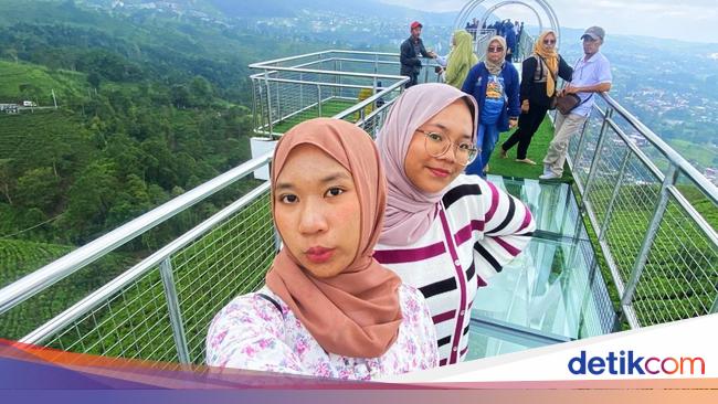 Menapaki Keajaiban Transparansi di Atas Langit