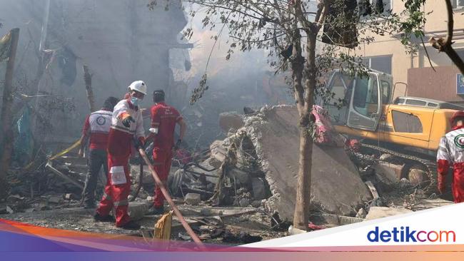 Serangan Israel Hancurkan 120 Peluncur Rudal Iran