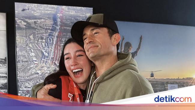 Natasha Ryder Ketemu Orlando Bloom di Prancis, Ini Lo Isi Obrolan Mereka