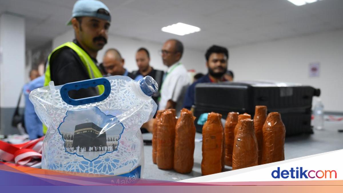 Jemaah Haji Dilarang Bawa Air Zamzam dalam Koper Saat Pulang, Ini Aturannya