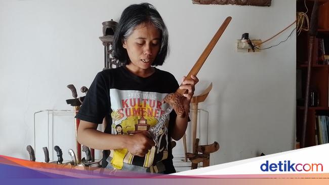 Cerita Ika Arista: Mpu Perempuan di Kampung Keris Aeng Tongtong Sumenep