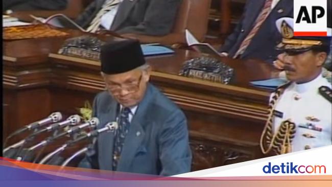 Menyimak Lagi Pidato BJ Habibie Akui Ada Kekerasan Seksual Mei 1998
