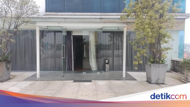 Mewah, Harga Ramah! Kamar di Artotel TS Suite Surabaya Luas dan Punya Bathtub