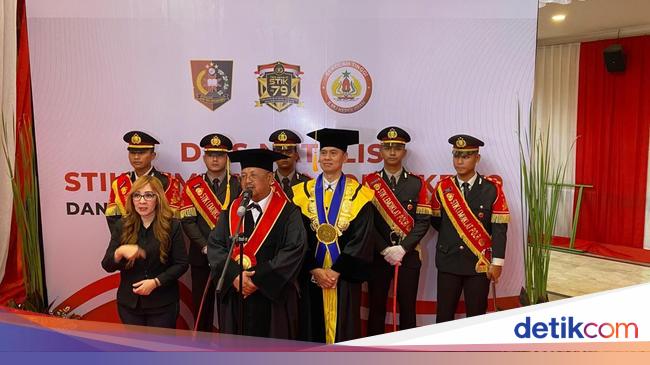 351 Perwira Wisuda S1-S3, Kapolri Tekankan Integritas Melayani Masyarakat
