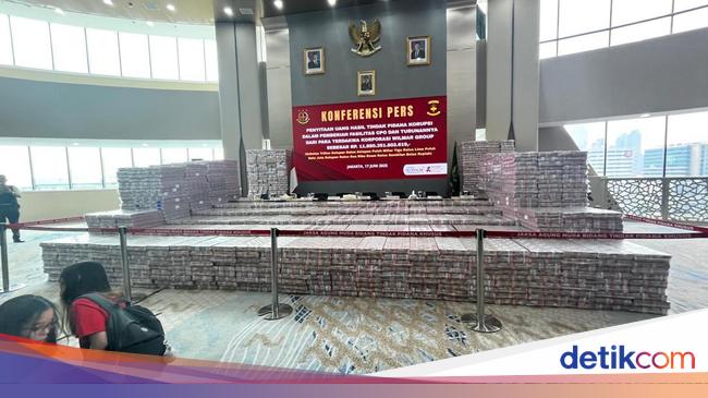 Melihat Tumpukan Uang Rp 11,8 T yang Disita Kejagung di Kasus Korupsi Migor