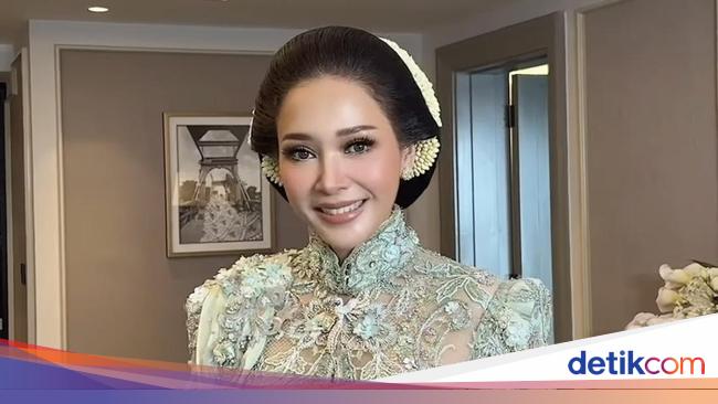 Melenya Maia Estianty di Akad Nikah Al Ghazali: Cincin Berlian 4 Miliar Jadi Sorotan!