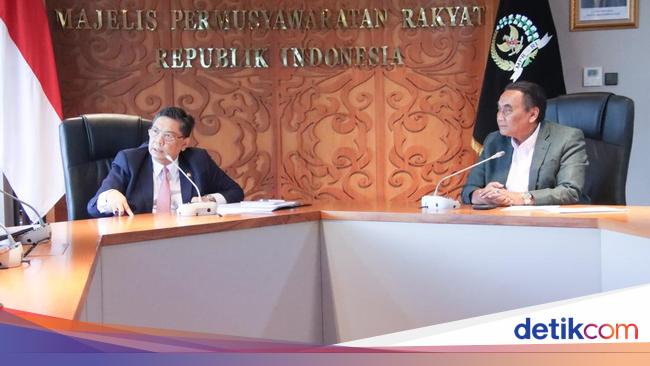 Bambang Pacul Ingatkan Dampak Konflik Iran-Israel terhadap Indonesia