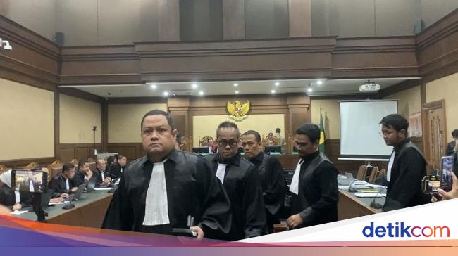 Protes Walk Out Pihak Tom Lembong soal Saksi hingga Beda Kursi