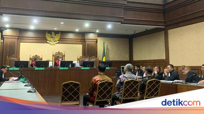 Eks Kadisbud Jakarta Didakwa Rugikan Negara Rp 36,3 M di Kasus SPJ Fiktif