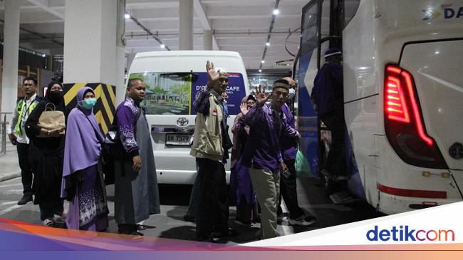 442 Jemaah Haji Teror Bom Saudia Airlines Fiktif Tiba di Depok Sore Ini