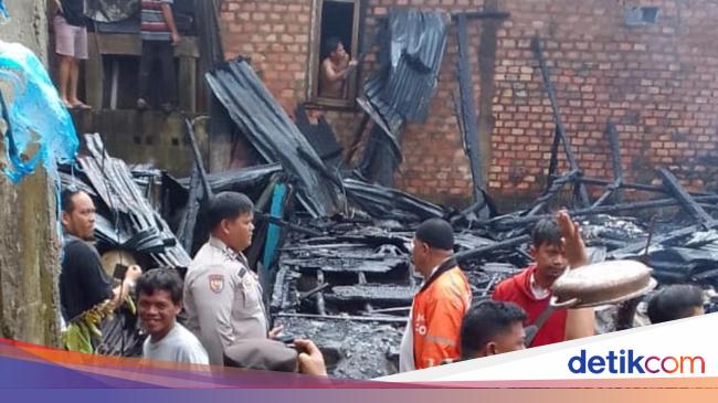 Rumah di Palembang Ludes Terbakar gegara Charger HP Meledak