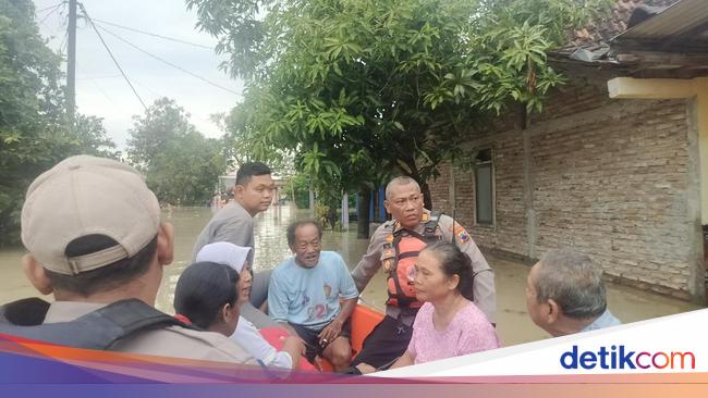 Polda Jateng Gerak Cepat Evakuasi Warga Grobogan yang Terjebak Banjir