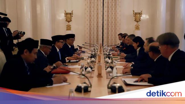 Menlu RI dan Menlu Rusia Bahas Persiapan Kunjungan Prabowo ke St Petersburg