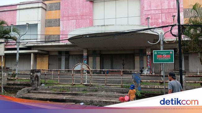 Cuma Buka Setahun Sekali, Mal di Bekasi Ini Jualan Apa?