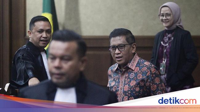 Ditanya Hakim Sumber Dana Untuk Bayar Sekjen-Ketum Parpol, Ini Kata Hasto