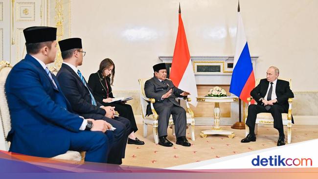 Prabowo Sambut Rencana Putin Tambah Penerbangan ke RI, Tak Cuma Moskow-Bali