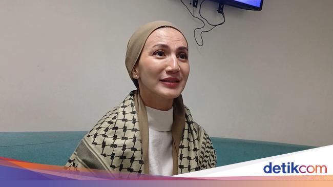 Wanda Hamidah Sukarela Pulang ke Indonesia Meski Gagal ke Global March to Gaza