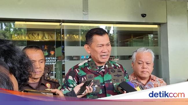 TNI Dalami Konten Negatif Diduga Dibuat Marcella Santoso soal RUU TNI