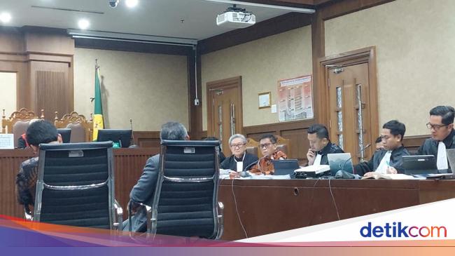 Ahli Kubu Hasto Ditanya soal Alat Bukti Disita dengan Paksaan