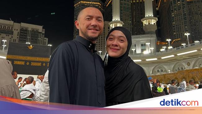 Masyaallah, Dian Ayu Ultah di Madinah hingga Dapat Cincin Berlian dari Jemaah