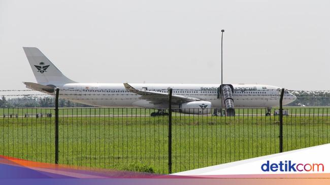 Detik-detik Pesawat Saudia Alihkan Penerbangan ke Bandara Kualanamu