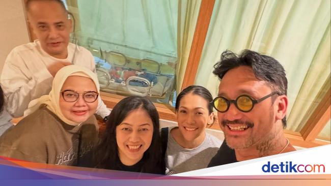 Yeay Happy! Tora Sudiro Jadi Kakek, Nama Cucu Kanoadria Adenang Lubis