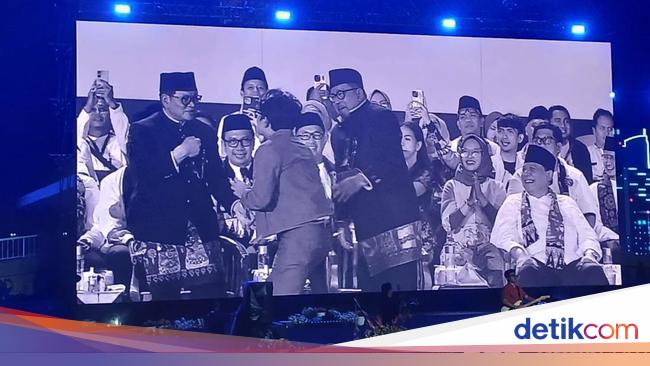 Uan Juicy Luicy Fans Berat Bang Doel: Privilege Jadi Penyanyi Bisa Salaman